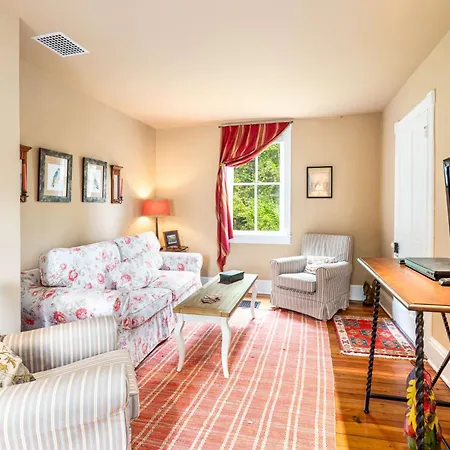Enchanting Cottage, Walk To Downtown Harpers Ferry-2